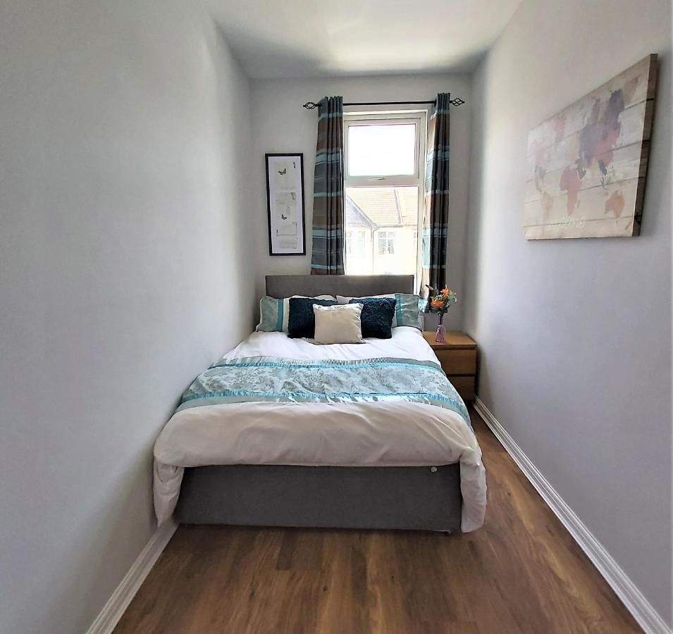 Beautifully Renovated 2 Bed Flat - Close To Beach Apartment Southend-on-Sea Exterior foto